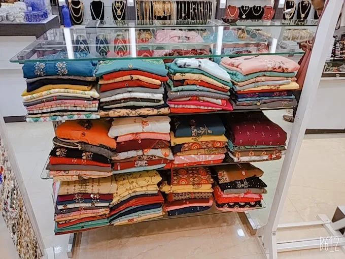D2 Designer Fashion Jewellery/ Bags/Kurtas/maxi nighty&Accessories